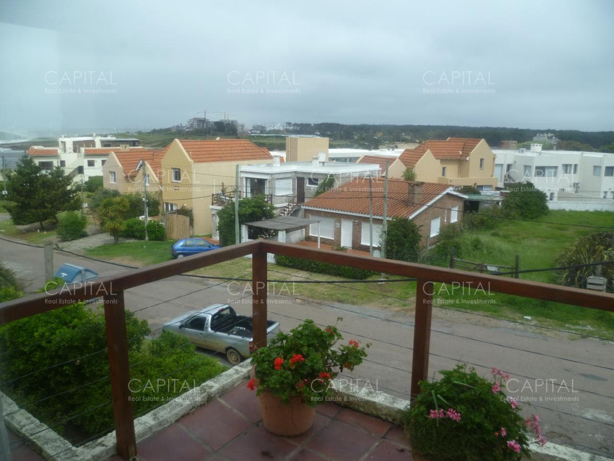 Casa con 6 dormitorios y piscina de la ruta al mar La Barra