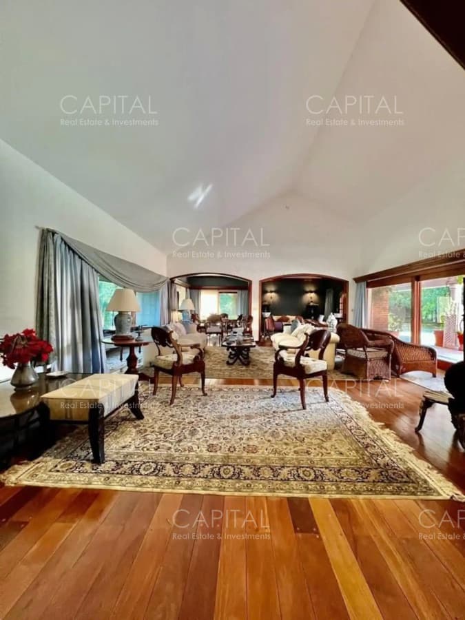 Mansión en Beverly Hills de doce dormitorios en suite en Venta