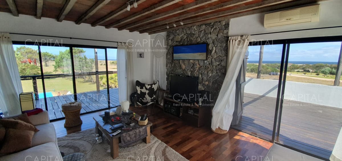 CASA EN VENTA EN ARENAS DE JOSE IGNACIO