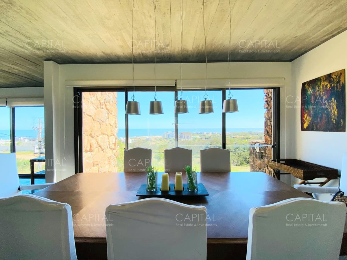 Casa de cuatro dormitorios barbacoa y piscina en Venta