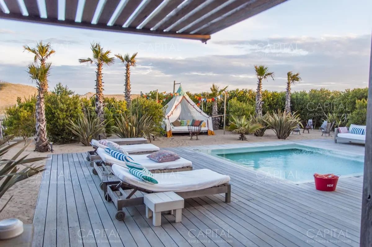 José Ignacio Casa Sobre el Mar en Venta
