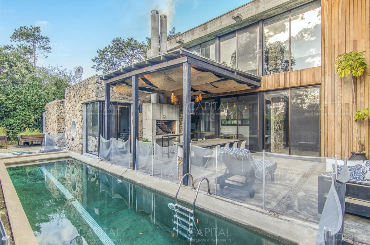 Casa Barrio Privado La Arbolada Punta del Este en Venta