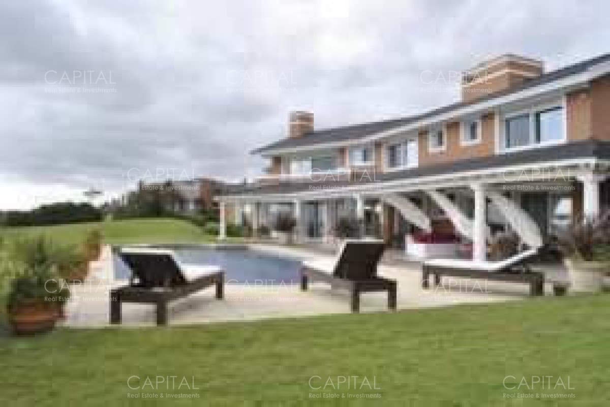Casa residencial en el mar, Solanas, Punta del Ballena