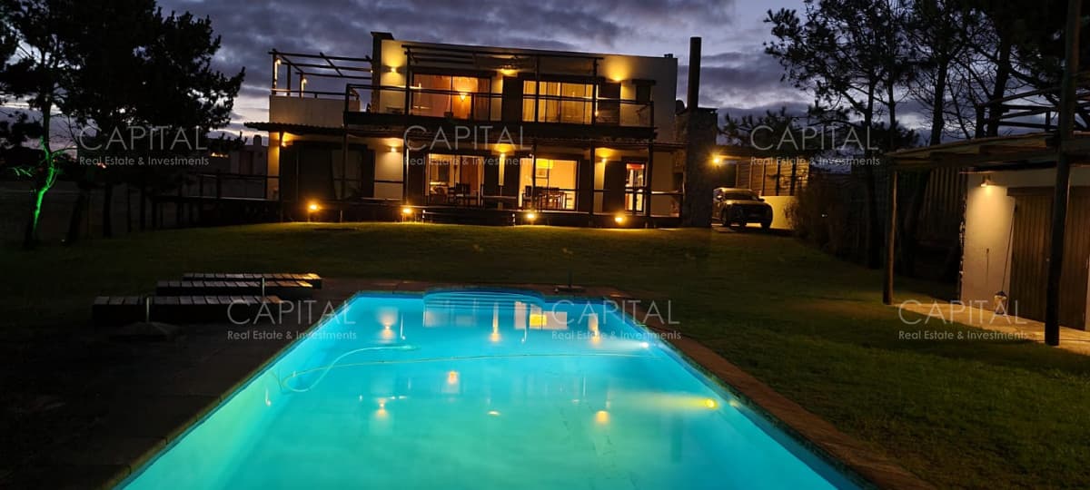 CASA EN VENTA EN ARENAS DE JOSE IGNACIO