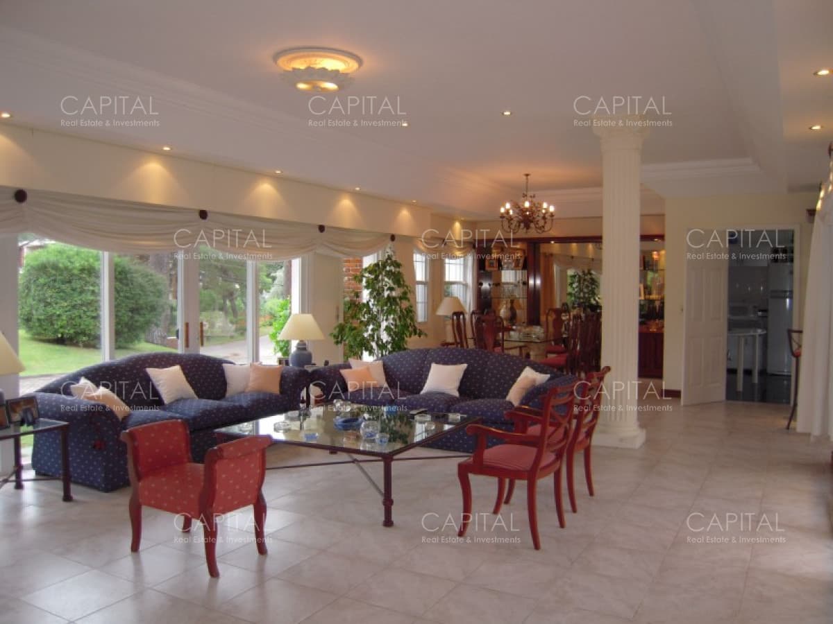 Casa en Venta Cuatro Dormitorios en Cantegril, Punta Del Este