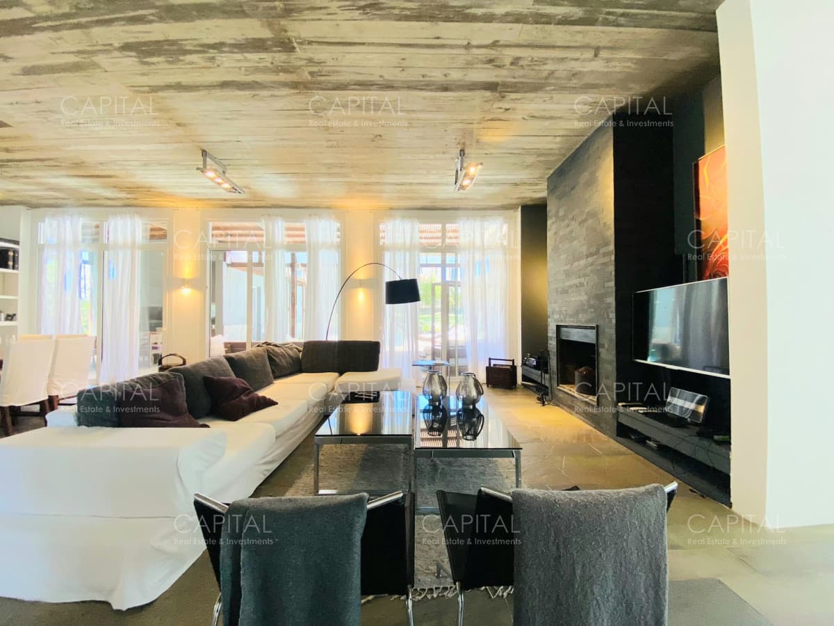 Laguna Blanca casa en Venta Moderna