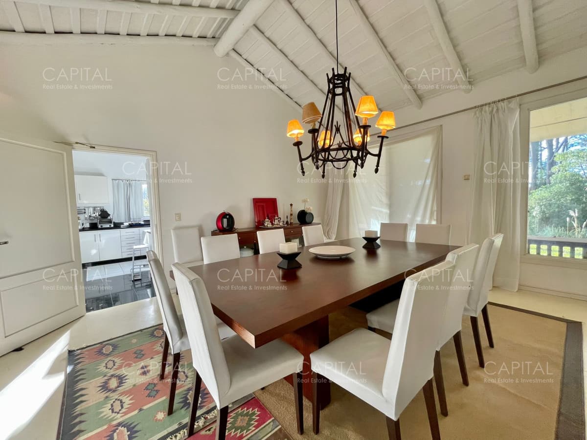 Laguna Blanca Barrio Privado Casa Grande en Venta