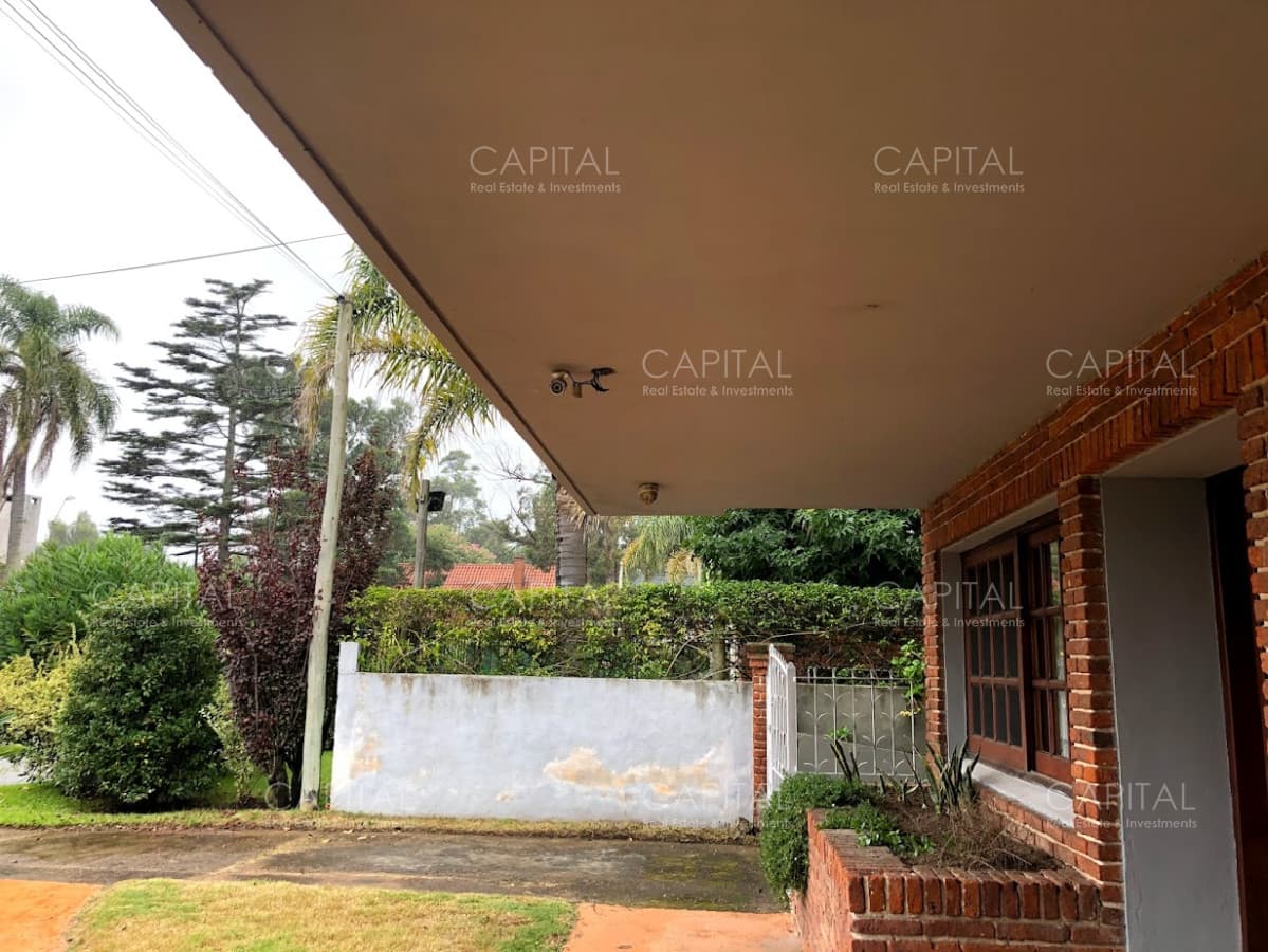 Casa en venta en Playa Mansa.