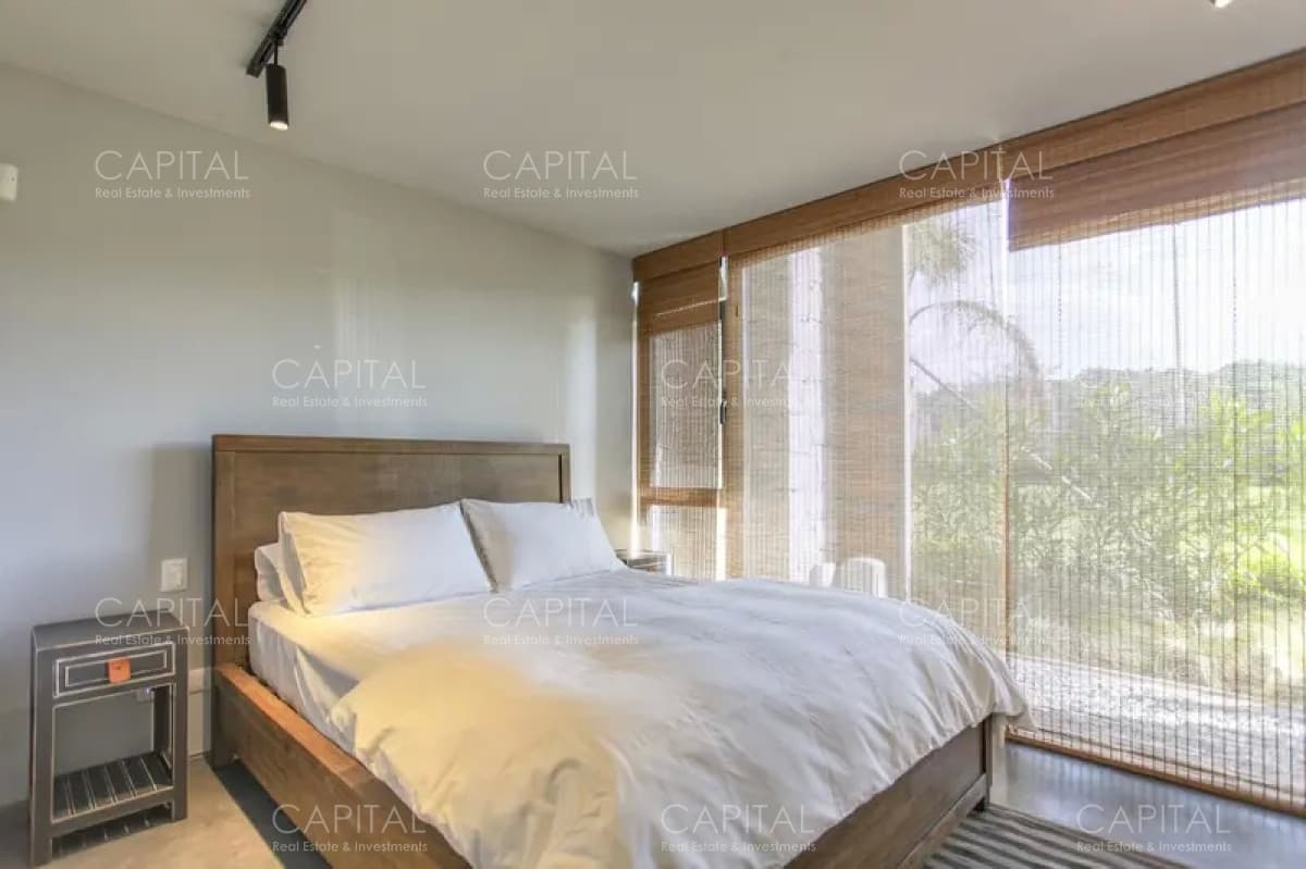 Casa sobre el Mar Manantiales en Venta