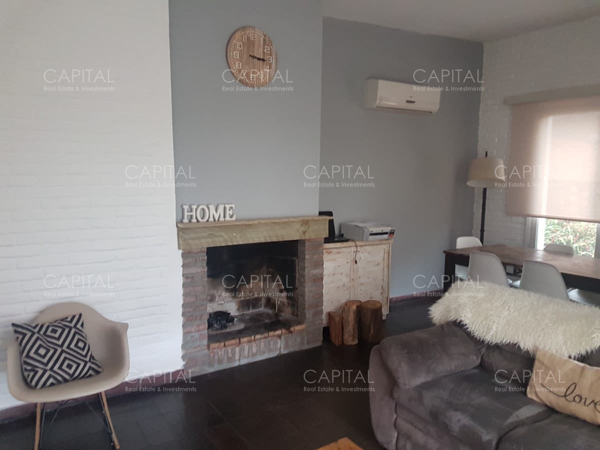 CASA EN VENTA DE 3 DORMITORIOS EN PLAYA MANSA PUNTA DEL ESTE
