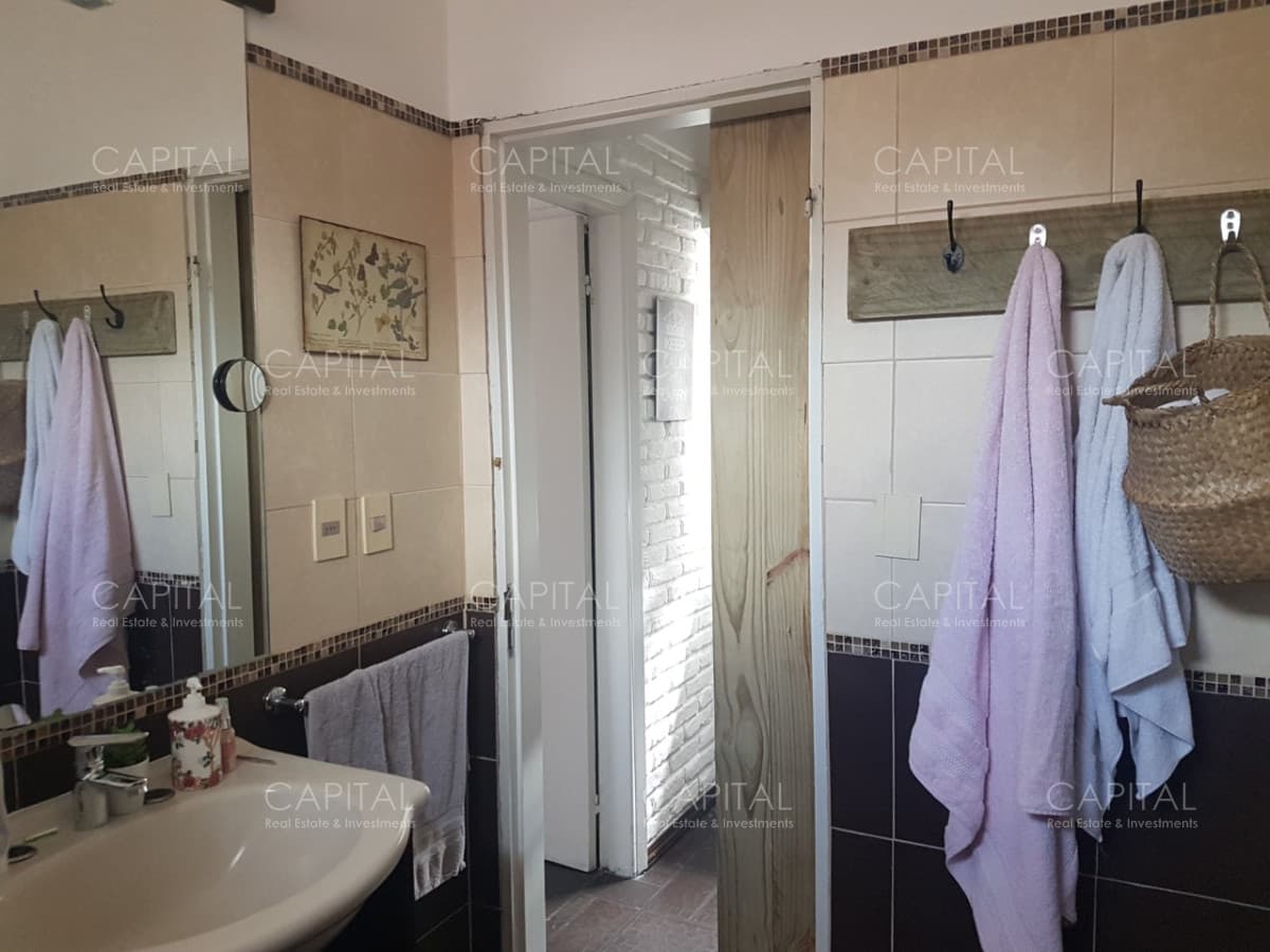 CASA EN VENTA DE 3 DORMITORIOS EN PLAYA MANSA PUNTA DEL ESTE