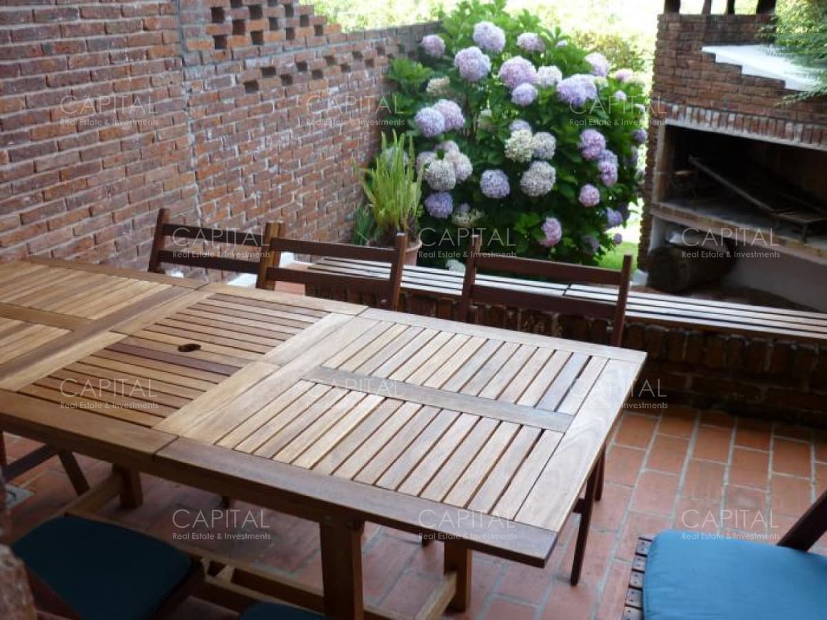 Muy linda casa de 3 dormitorios en Mansa