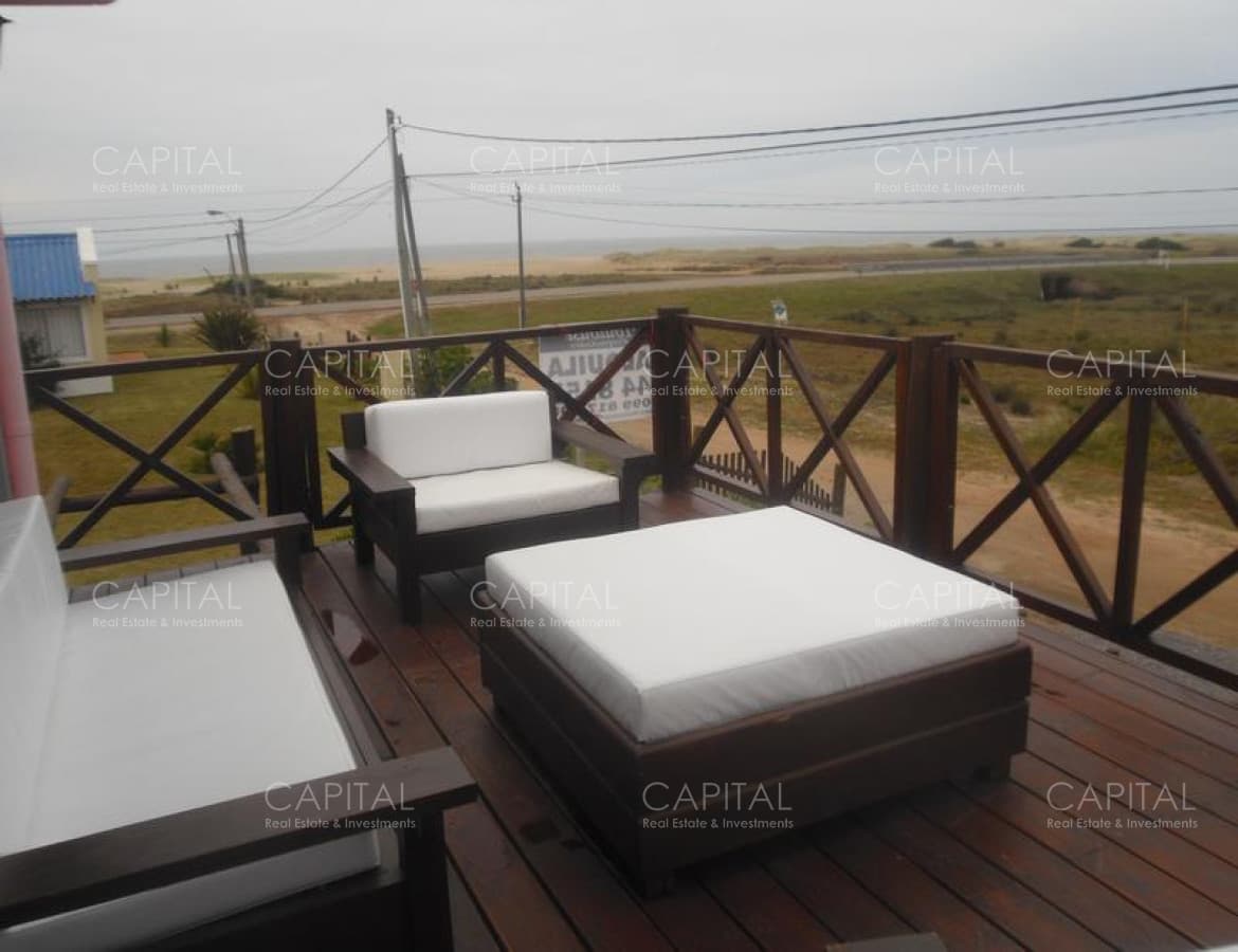 Buena Casa en Altos de Punta Piedra