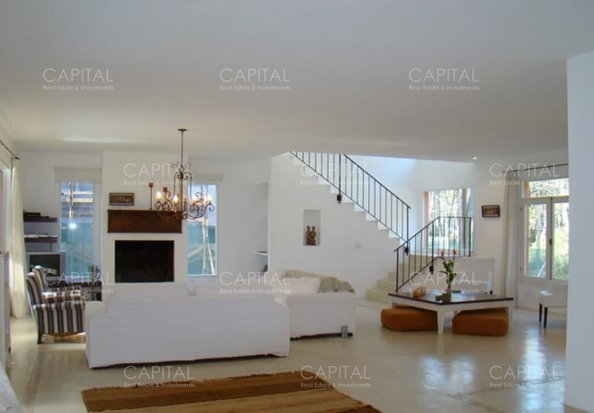 Casa en Laguna Blanca Punta del Este en venta