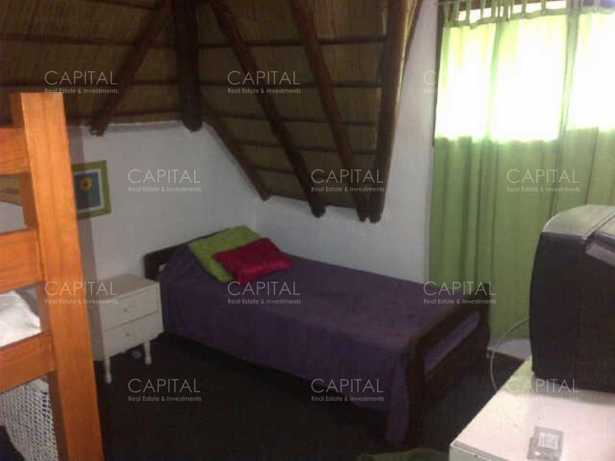 Casa en Balneario Buenos Aires, 4 dormitorios *