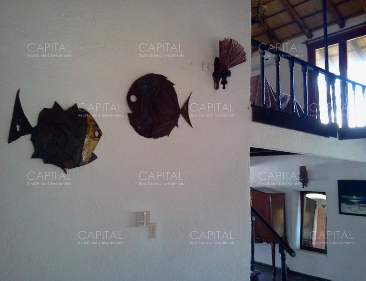 Casa en Balneario Buenos Aires, 4 dormitorios *