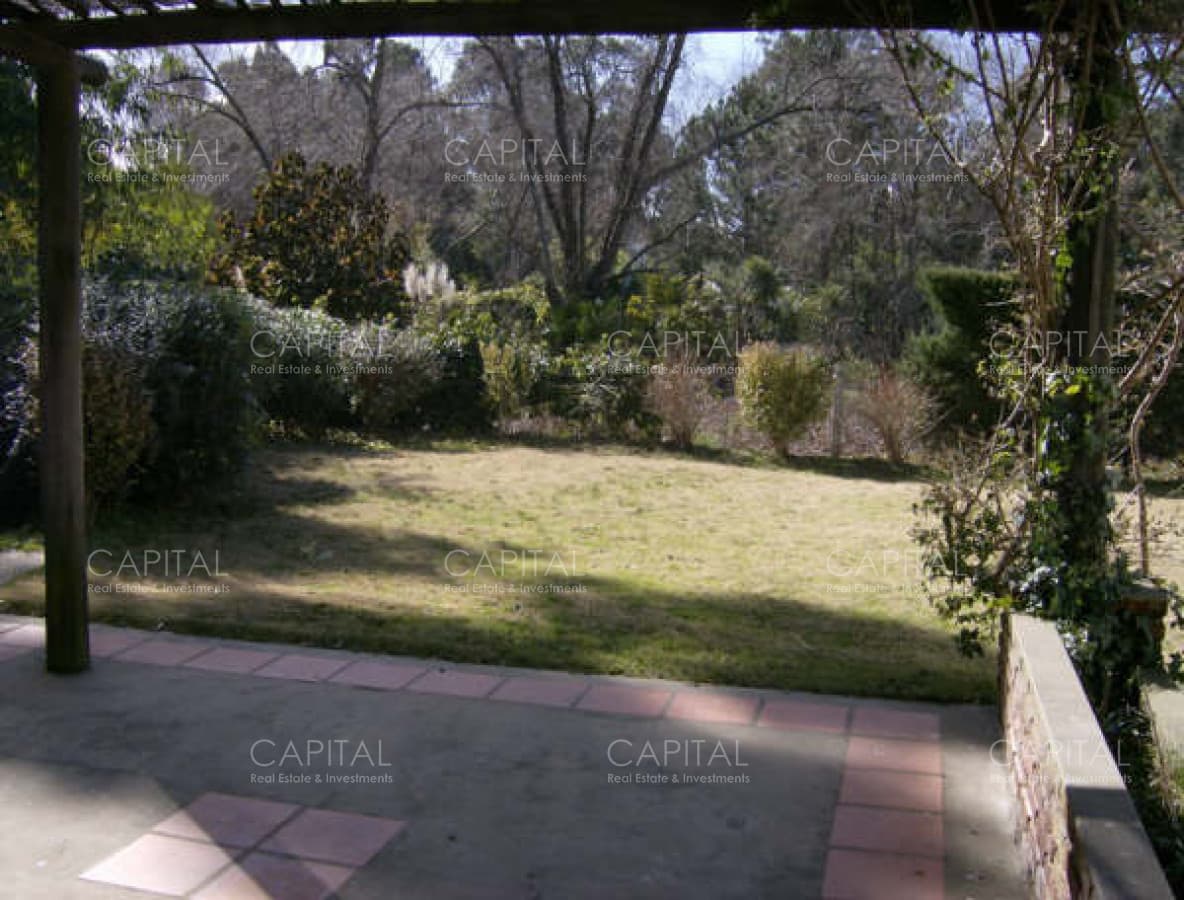 Comoda Casa En El Tesoro,La Barra de 4 dormitorios
