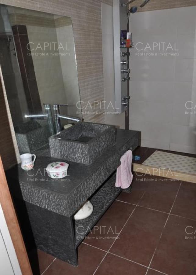 Casa de Cinco dormitorios Playa Mansa Punta del Este