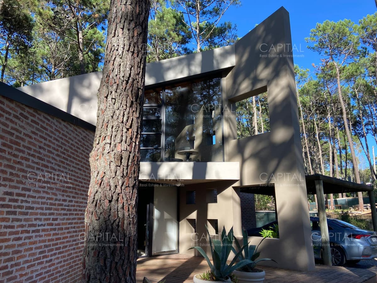 Casa en Laguna Blanca Barrio Privado