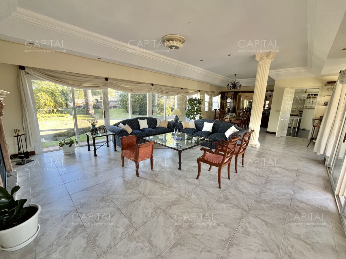 Casa en Venta Cuatro Dormitorios en Cantegril, Punta Del Este