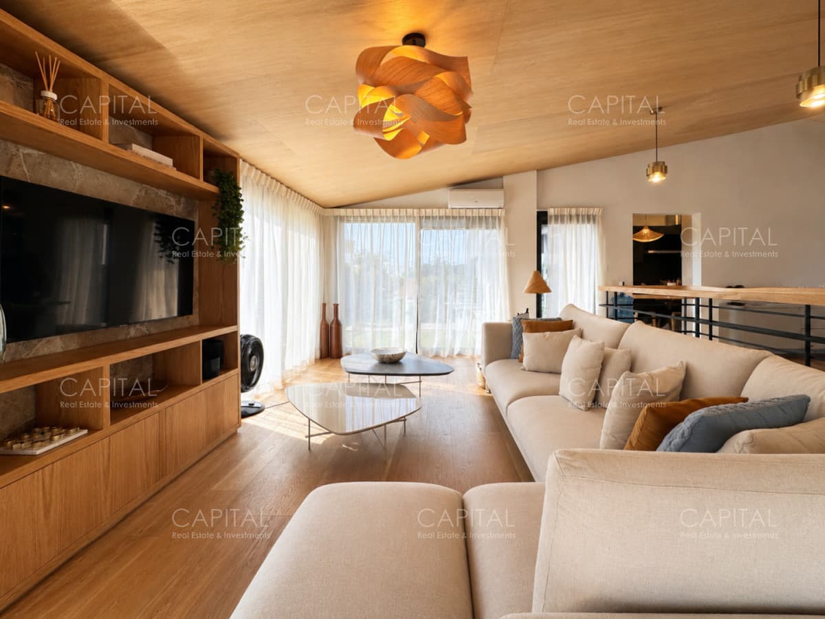 Casa en Venta 5 Suites en Playa Mansa
