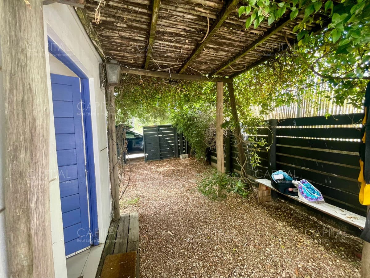 Casa con jardín en La Barra muy bien ubicada
