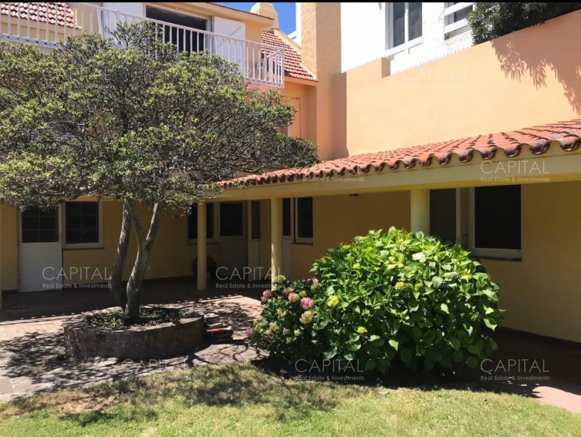 Alquiler temporario de gran casa en zona Faro, Península de Punta del Este