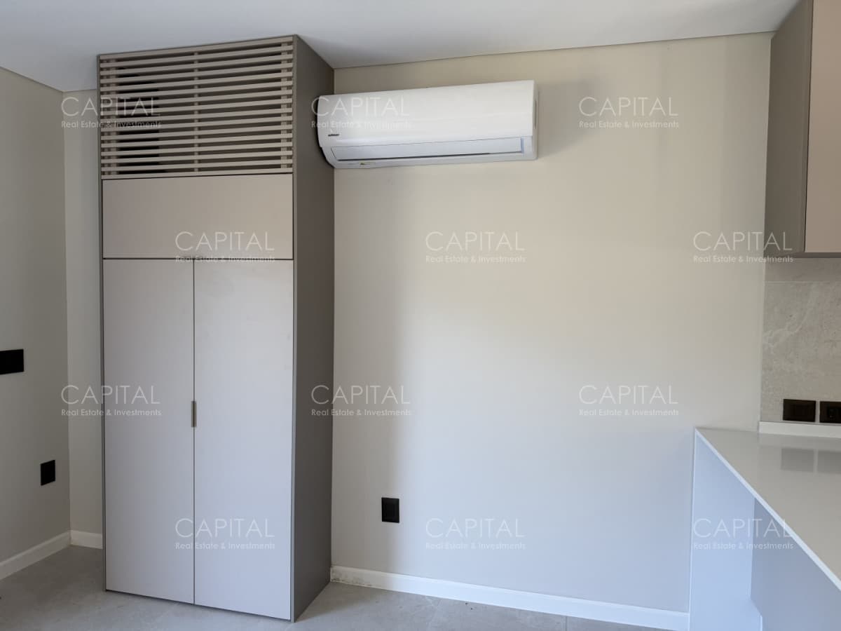 Casa 4 dormitorios VENTA de cualidad superior y ventanas de Europa