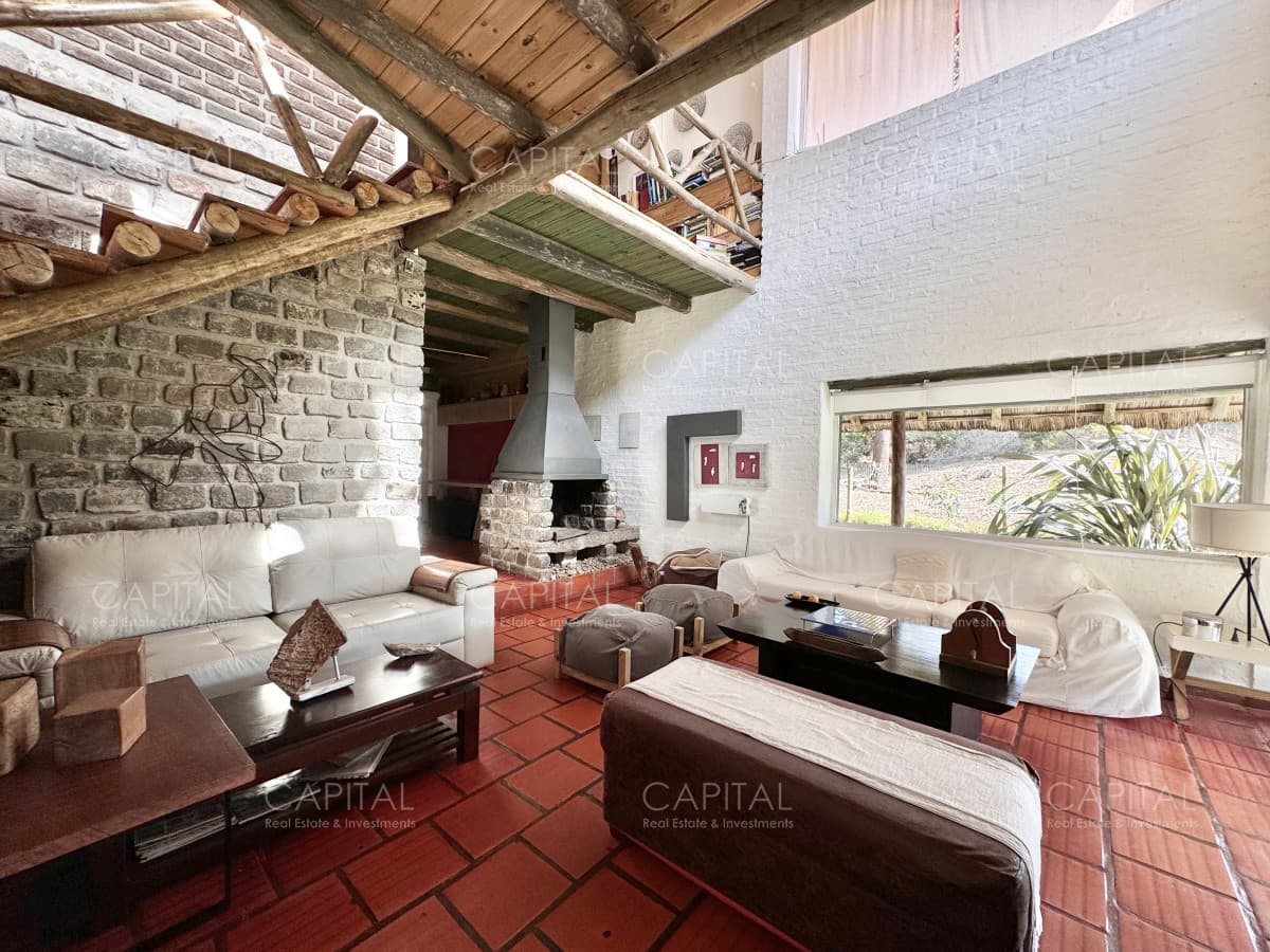 Casa de tres dormitorios en Chihuahua Punta Ballena.