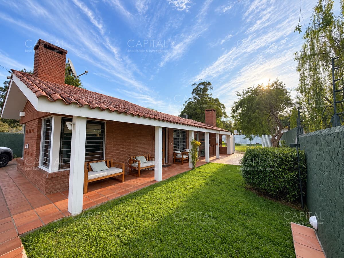 Casa en venta en Colón con apartamento independiente