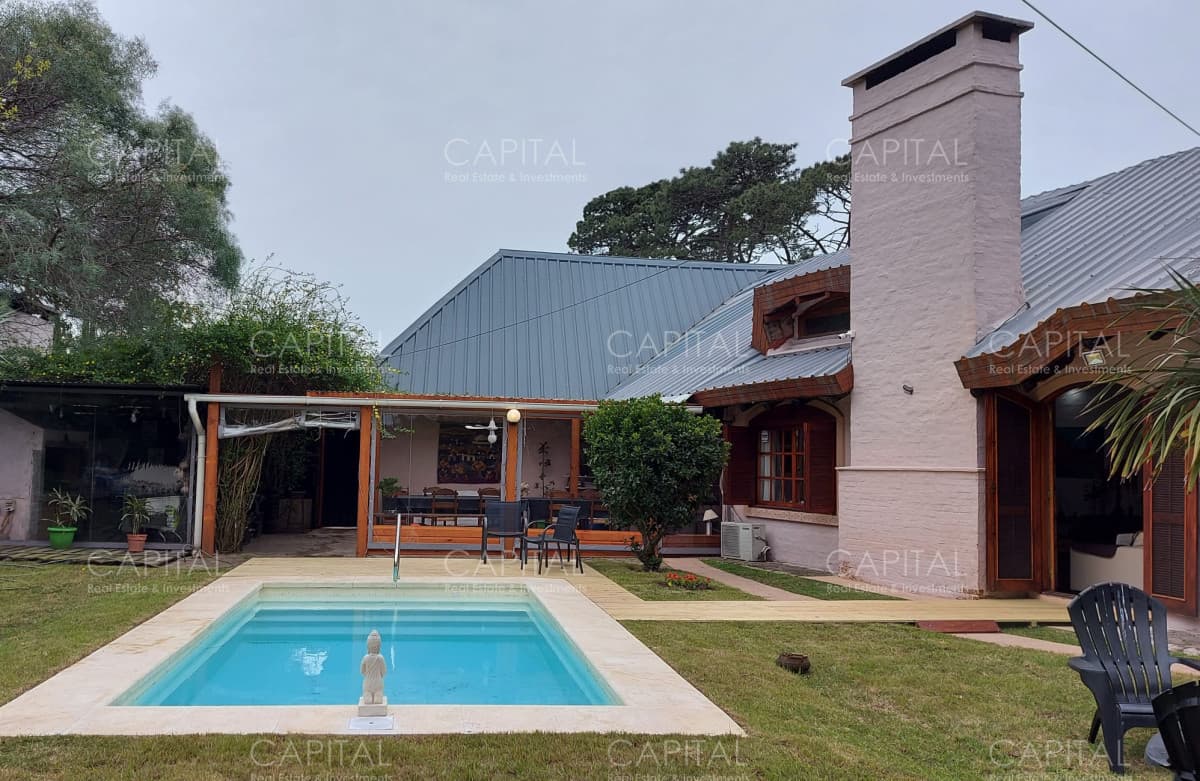 Muy buena casa en Venta en zona de colegios, Punta del Este
