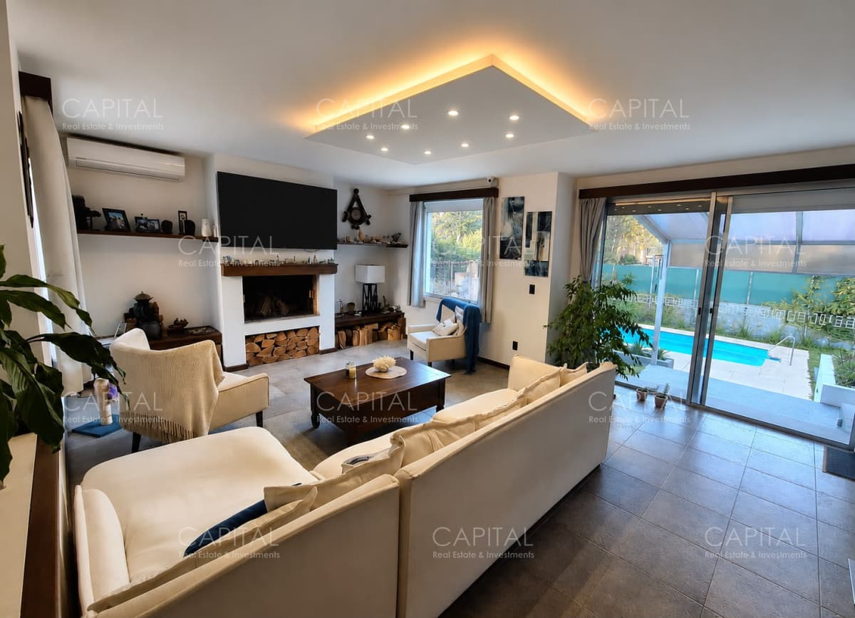 Casa reciclada en Punta del este,Pinares en Venta
