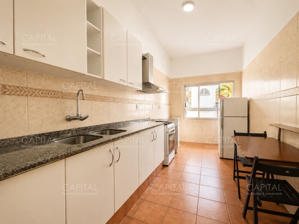 Casa en venta de 4 dormitórios en península
