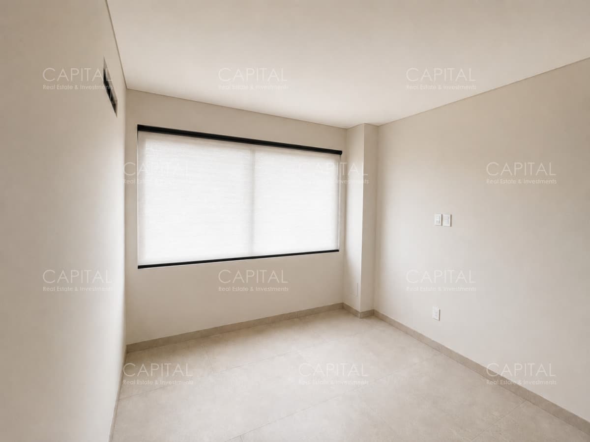Casa en venta de tres dormitorios en housing con piscina en Carrasco Norte