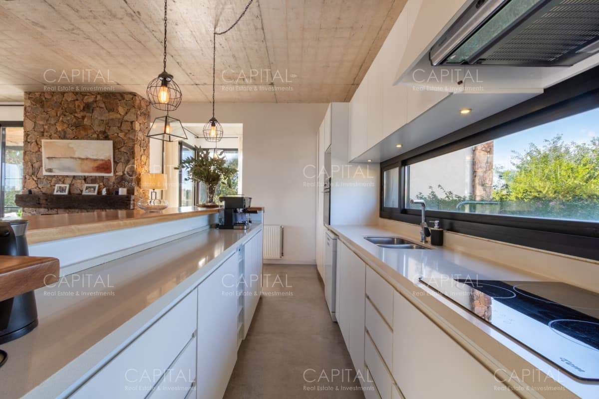 Casa en Alquiler Barrio Privado Manantiales Cuatro  dormitorios