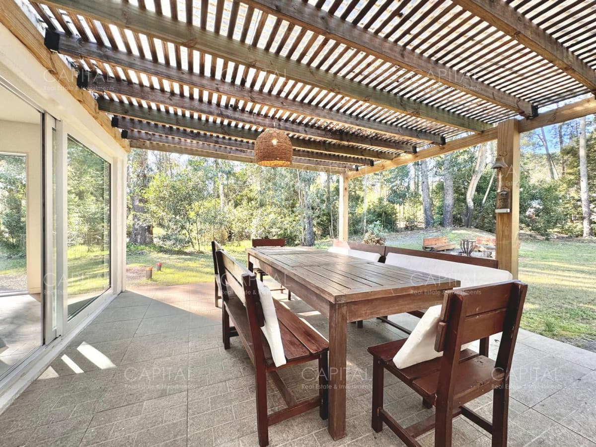 Casa de tres dormitorios en Solanas en Venta