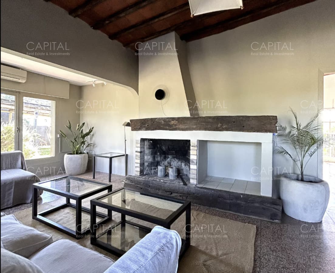 Casa en Manantiales, Bikini