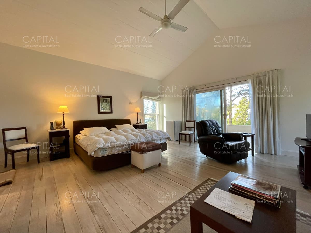 Laguna Blanca Barrio Privado Casa Grande en Venta