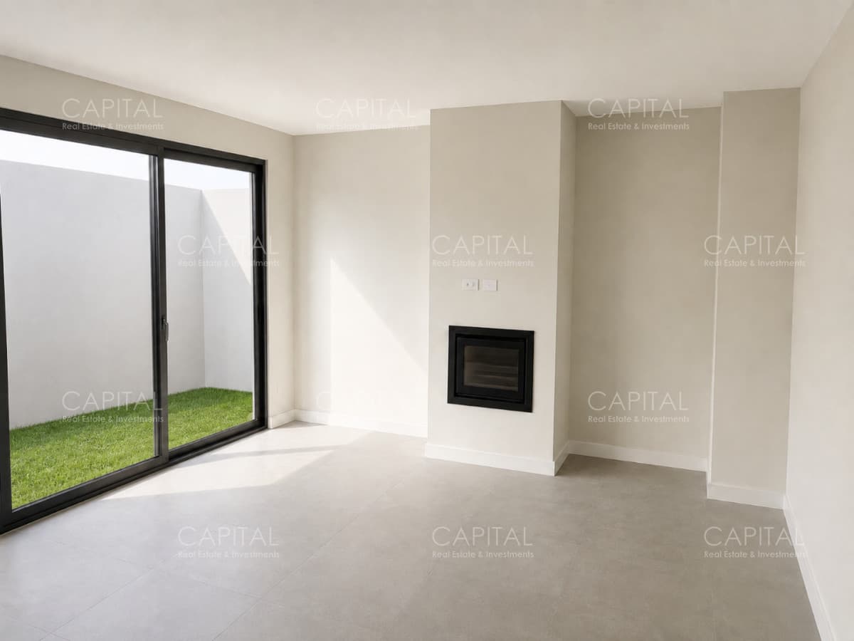 Casa en venta tres dormitorios en Carrasco Norte