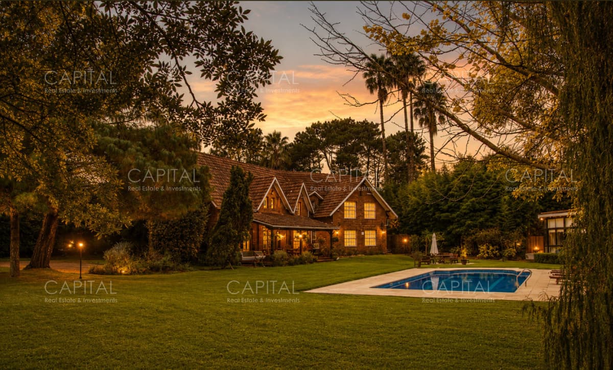 MANSIÓN EN VENTA EN EL GOLF PUNTA DEL ESTE