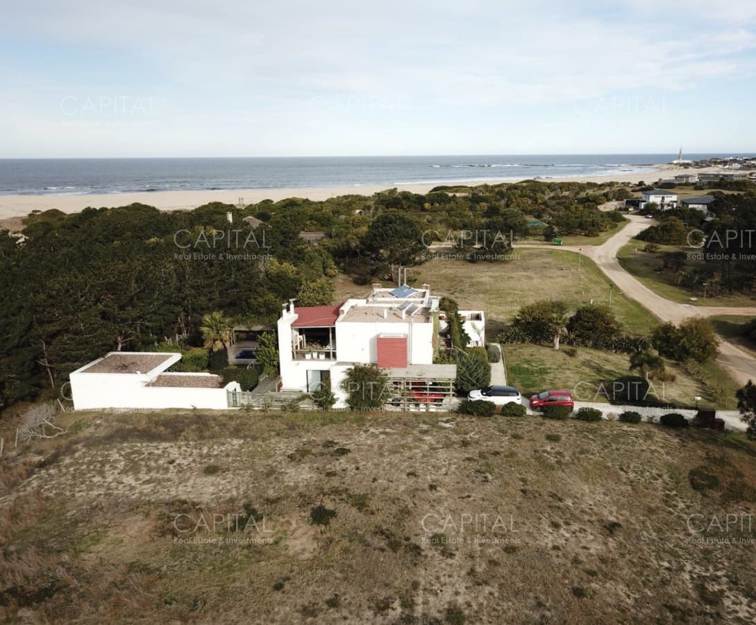 Village Del Faro moderna casa en venta Jose Ignacio