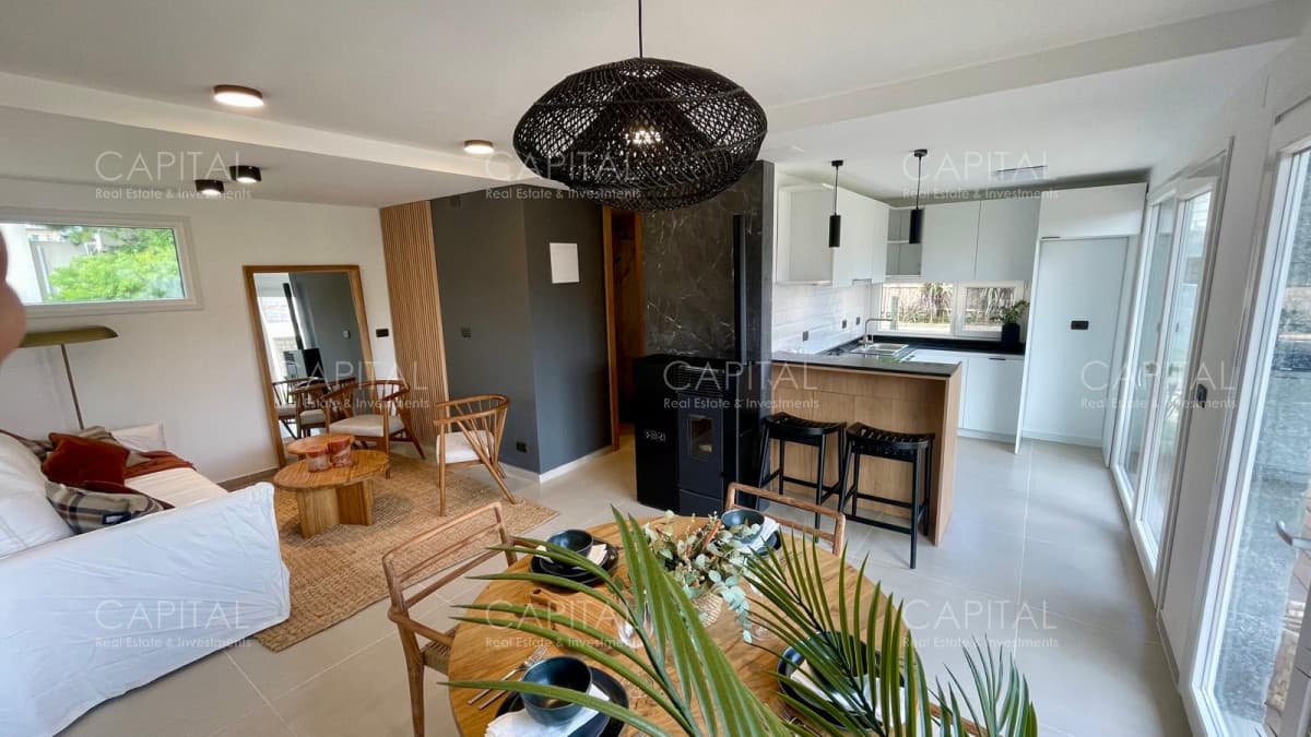 Casa de tres dormitorios y tres baños en Venta en La Barra