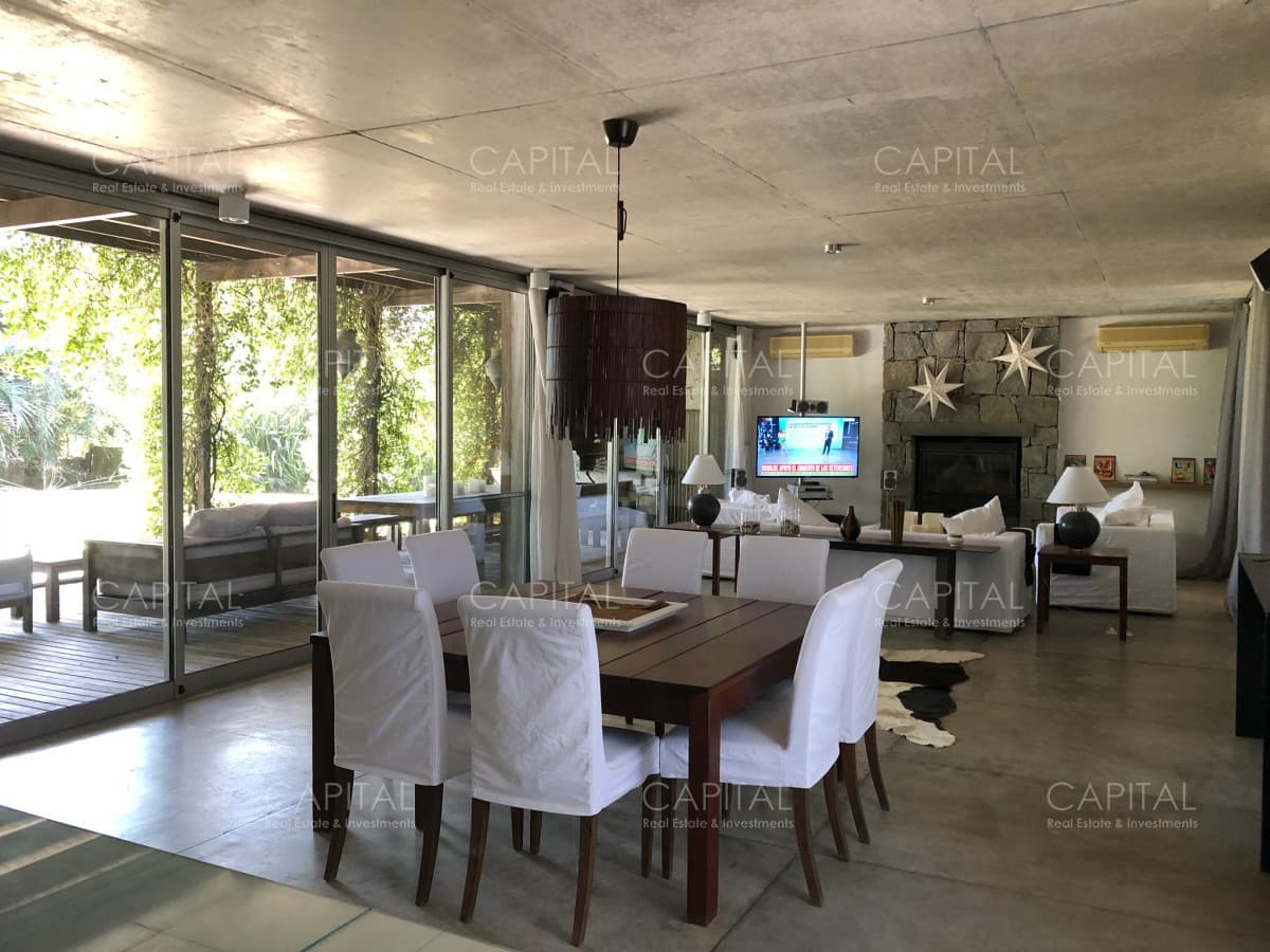 Excelente casa en Venta en Playa Bikini Manantiales