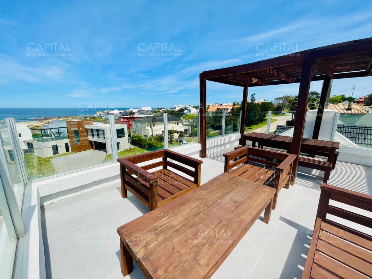 Casa en venta en Montoya a 100 mts del mar