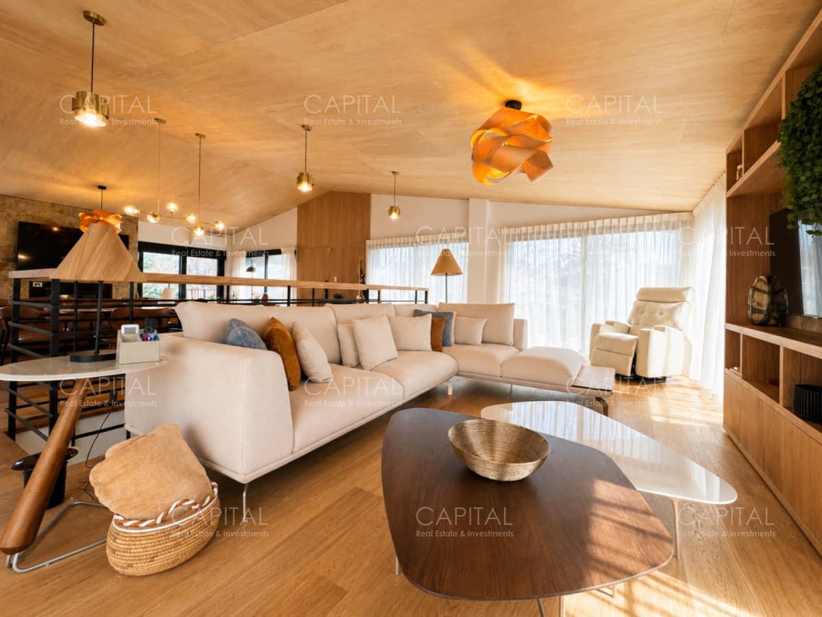 Casa en Venta 5 Suites en Playa Mansa