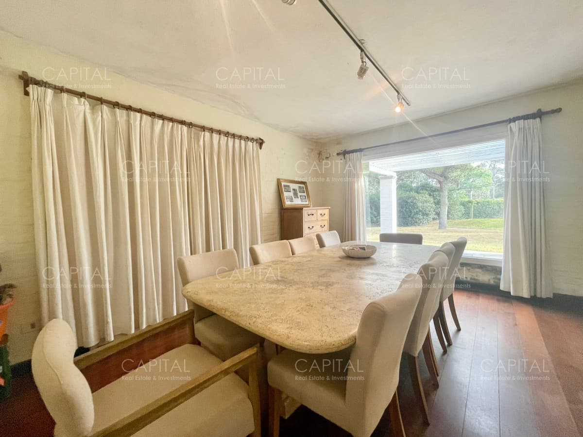 Casa de tres dormitorios en venta, Punta del Este