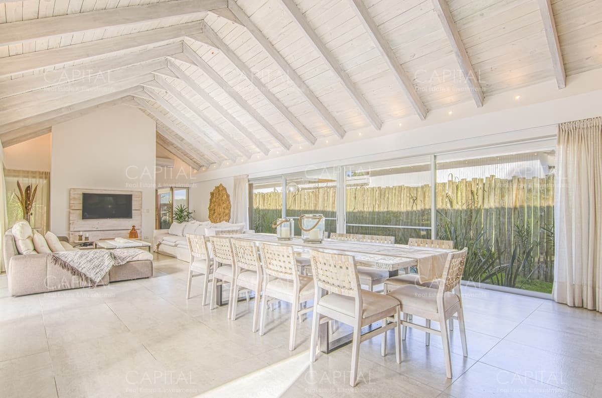 Pinar del Faro Casa en Jose Ignacio Cinco Dormitorios en suite + Dependencia