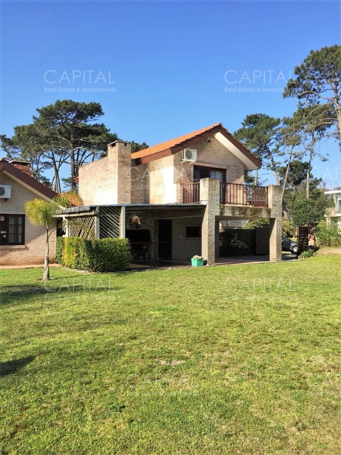 Muy buena casa de 4 dormitorios en alquiler