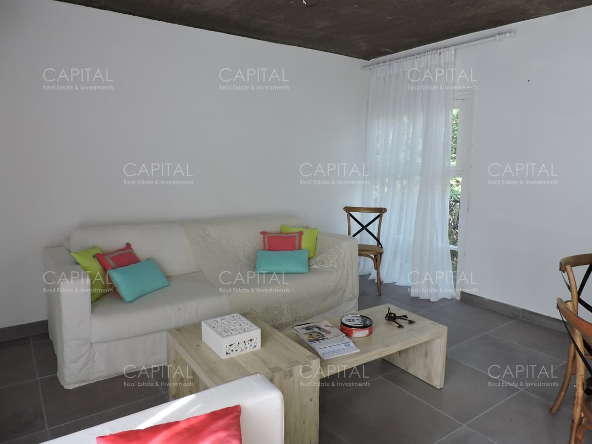 Muy linda casa en Manantiales de 3 Dorm y dependencia a pasos del mar