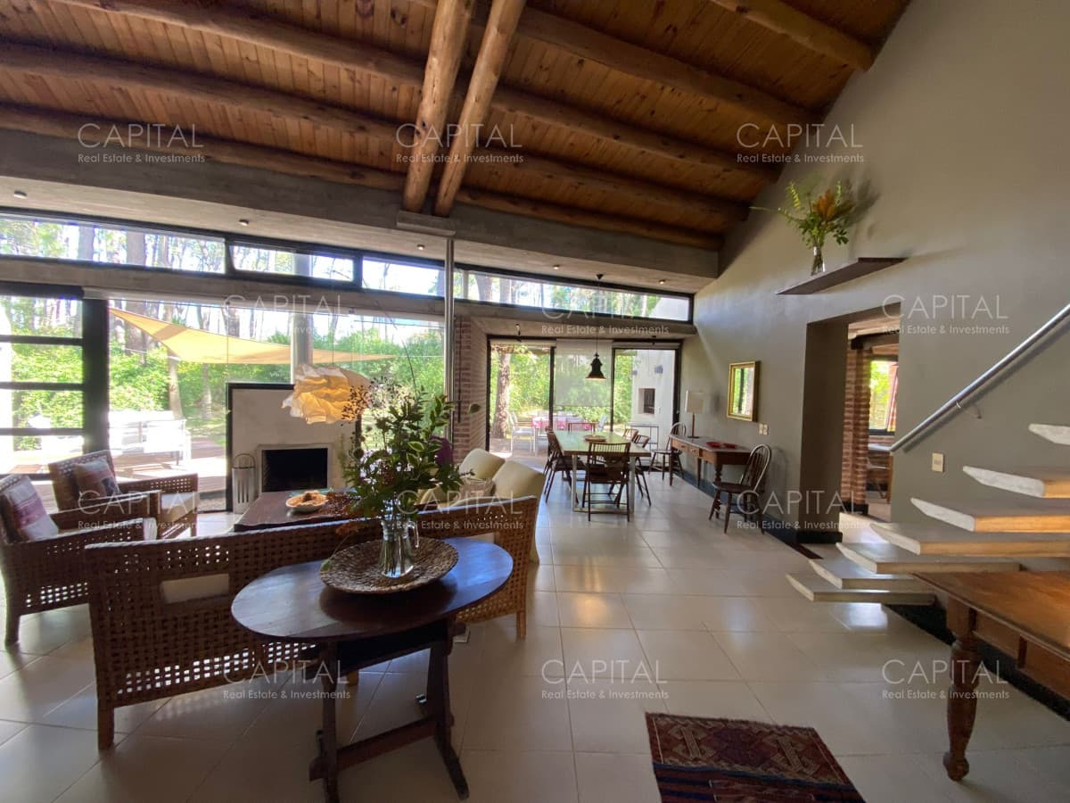 Casa en Laguna Blanca Barrio Privado